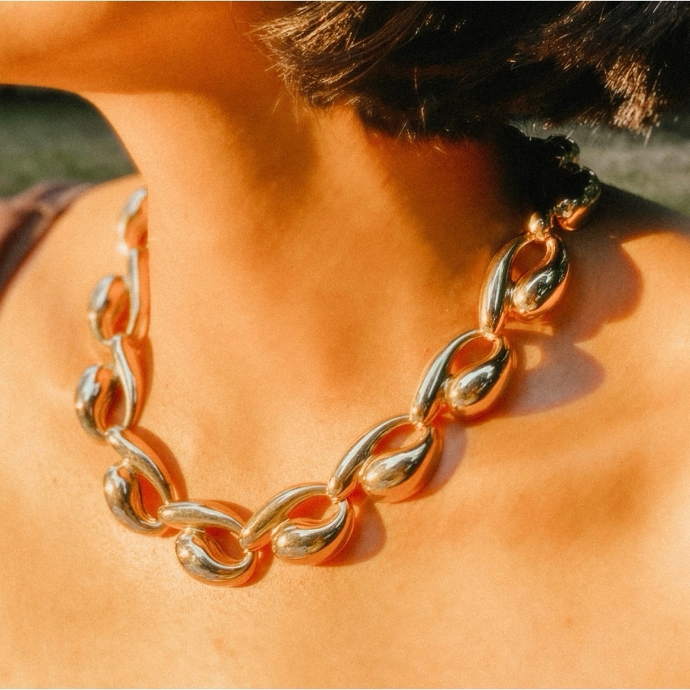 Vintage - Goldtone Link Toggle Clasp Necklace